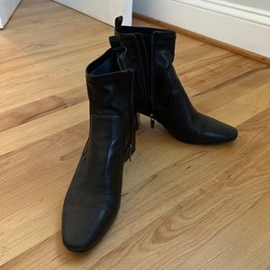 Donald Pliner booties